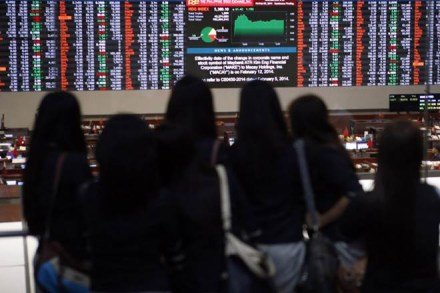 Sensex, Nifty dance between gains and losses; check what’s keeping markets volatile today