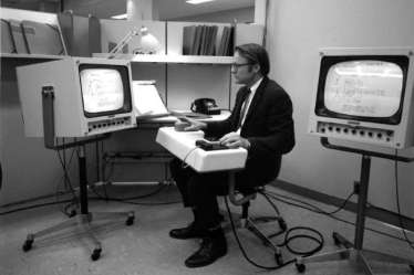 Around 1960, English had joined Douglas Engelbart at the Stanford Research Institute (SRI).