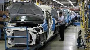 Mahindra & Mahindra, maruti Suzuki