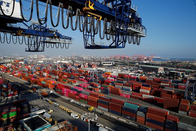Last quarter, businesses shuttered and millions of workers lost jobs as the world's largest economy went into lockdown mode in what succeeded only fitfully in limiting the spread of reported viral infections. (Reuters) Last quarter, businesses shuttered and millions of workers lost jobs as the world's largest economy went into lockdown mode in what succeeded only fitfully in limiting the spread of reported viral infections. (Reuters)