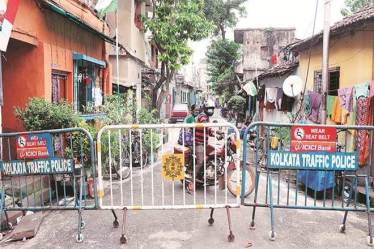 From August 5 to August 9, the number of fresh COVID-19 cases again stayed above the 1,000-mark, only to come down to 707 on August 10.