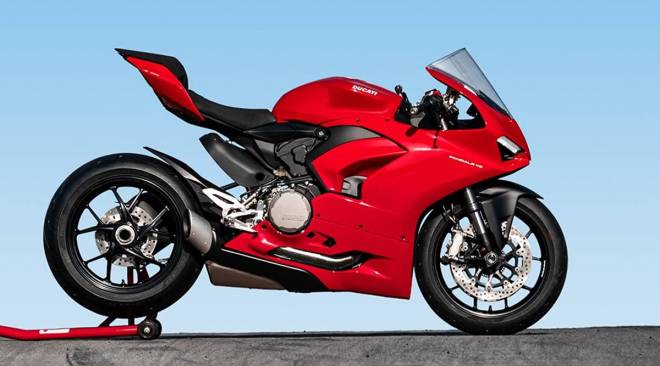 Ducati Panigale V2 launched in India: 155hp 959 successor priced at Rs 16.99 lakh with new features!