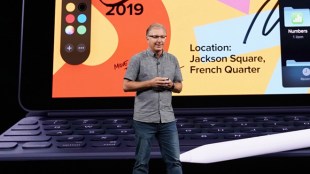 Joswiak has been with the company for more than 20 years overseeing marketing for the original iPod and iPad.