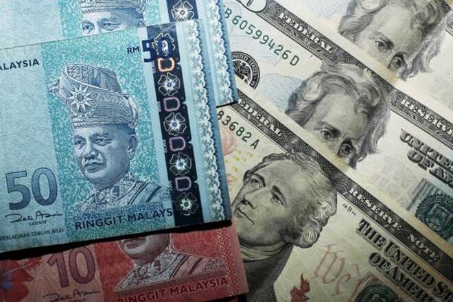 The central bank said the real rate of annual growth was 16.5% in the April-June quarter.
