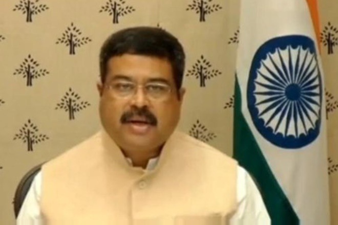 “We have taken up the mission of solarising about 50% of fuel stations owned by public sector oil companies in the next five years,” Pradhan said while speaking at the first World Solar Technology Summit organised by ISA. “We have taken up the mission of solarising about 50% of fuel stations owned by public sector oil companies in the next five years,” Pradhan said while speaking at the first World Solar Technology Summit organised by ISA.