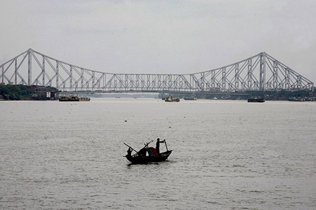 The cruise will travel past the Armenian ghat, Nimtala ghat, Chandpal ghat, the Eastern Railway headquarters which came into being in 1952, Binoy Badal Dinesh Bagh, among several landmarks of the city along the river, Kapur told PTI here. The cruise will travel past the Armenian ghat, Nimtala ghat, Chandpal ghat, the Eastern Railway headquarters which came into being in 1952, Binoy Badal Dinesh Bagh, among several landmarks of the city along the river, Kapur told PTI here.