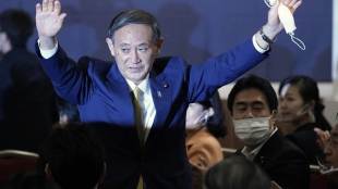 Japan new pm, Yoshihide Suga, who is Yoshihide Suga, profile of Yoshihide Suga, Shinzo Abe resigns, world news, latest news on Yoshihide Suga
