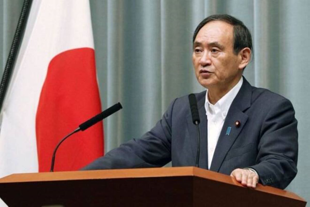 Suga says he is a reformist and that he has worked to achieve policies by breaking territorial barriers of bureaucracy. Suga says he is a reformist and that he has worked to achieve policies by breaking territorial barriers of bureaucracy.