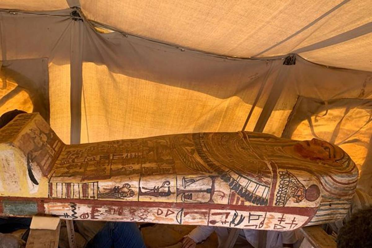 Undated image shows one of the 2500-year-old coffins discovered in a burial shaft in the desert near Saqqara necropolis in Egypt, released on September 19, 2020 by the Egyptian Ministry of Antiquities. (Courtesy: Reuters image) Undated image shows one of the 2500-year-old coffins discovered in a burial shaft in the desert near Saqqara necropolis in Egypt, released on September 19, 2020 by the Egyptian Ministry of Antiquities. (Courtesy: Reuters image)