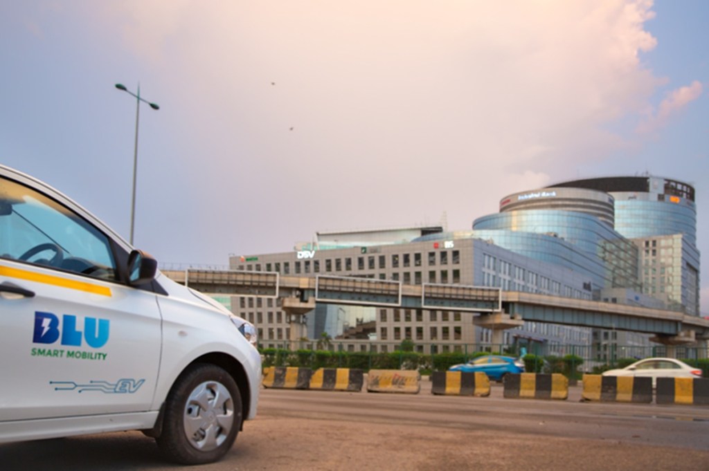 makemytrip BluSmart electric cabs