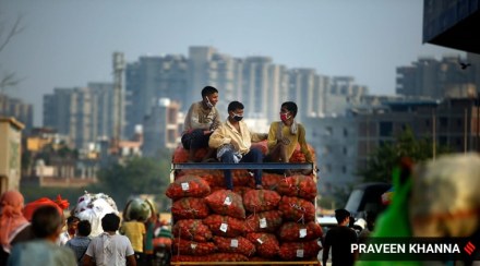 The euro declined to $1.1826 from $1.1855.