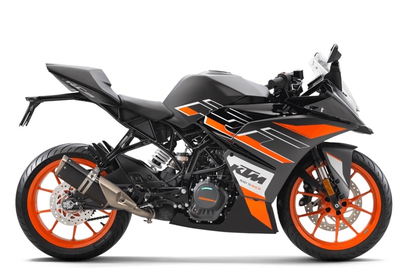 2. KTM RC 125 and 125 Duke: Both powered by a 125cc, 4-valve, liquid-cooled engine that makes 15 hp and 12 Nm of torque and is paired with a six-speed transmission, the RC 125 offers a supersport stance and the Duke is a streetfight. The two get a fully digital instrument cluster and ABS. The price of the 125 Duke is Rs 1.42 lakh (ex-showroom) and the fully faired RC 125 at Rs 1.6 lakh (ex-showroom).