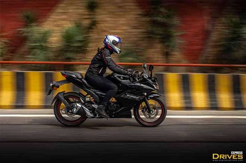 4. Suzuki Gixxer 150 SF: Powering the new Suzuki Gixxer and Gixxer SF is the same 155cc, single-cylinder, air-cooled engine that now makes 13.4 hp and 13.8 Nm and is paired with paired with a five-speed transmission. It gets a fully digital instrument cluster and single-channel ABS. The fully faired SF is priced at Rs 1.24 lakh (ex-showroom) and the streetfighter Gixxer at Rs 1.14 lakh (ex-showroom).