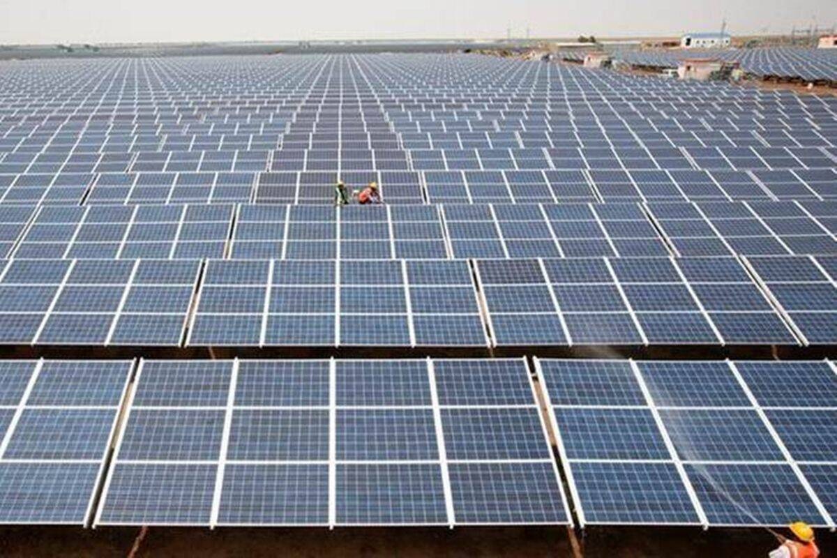 KKR has also entered into definitive agreements to acquire other operating solar projects across three different states. (Representative image) KKR has also entered into definitive agreements to acquire other operating solar projects across three different states. (Representative image)