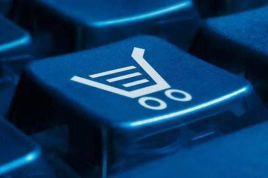 With continuing trends, big offers have been introduced by e-commerce websites on such products.