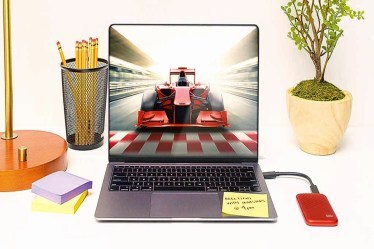The new SSD delivers accelerated read speeds of up to 1050MB/s and write speeds of up to 1000MB/s.