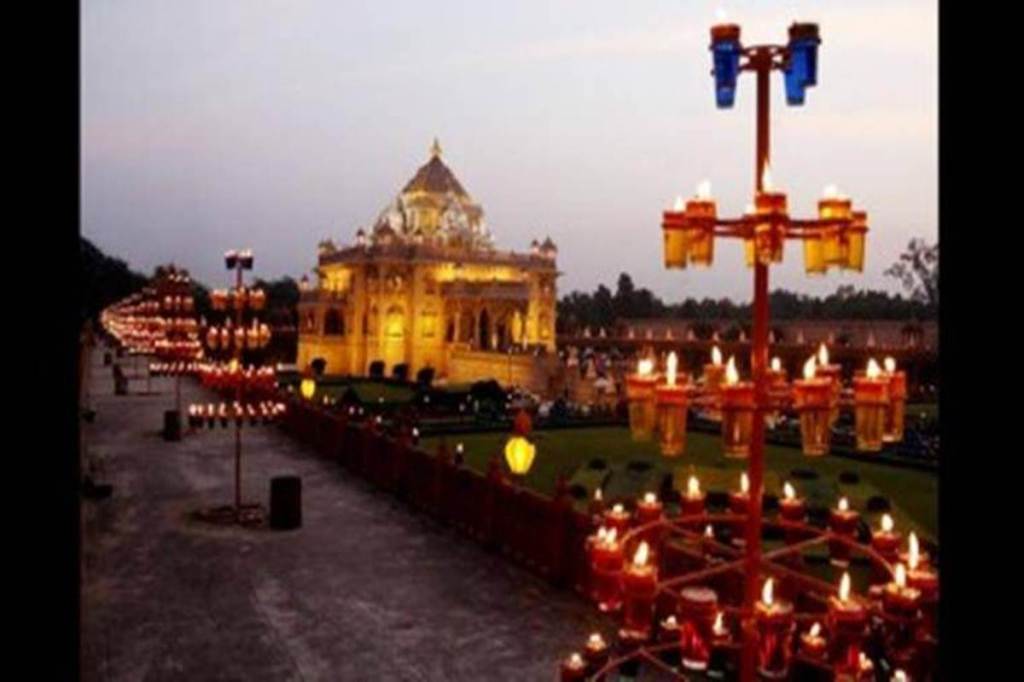 With people visiting many parts of the temple, sanitiser dispensers were kept at close distances. (File photo: IE)