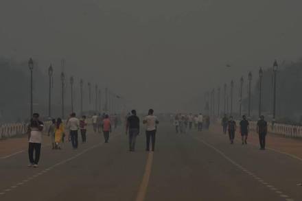 As a possible health impact, the CPCB states an AQI in the "very poor" category can lead to respiratory illness on prolonged exposure, while "severe" can affect healthy people and seriously impact those with existing diseases. (File image)