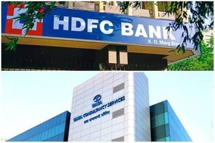 hdfc bank, aditya puri, loan, deposits, capital, no threat on jobs, bonuses