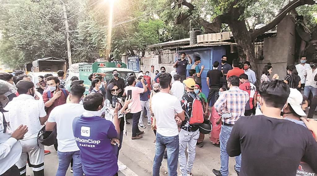 Crowd outside 'Baba Ka Dhaba', belonging to the elderly couple Kanta Prasad and Badami Devi, at Malviya Nagar in New Delhi. (PTI Photo/File) Crowd outside 'Baba Ka Dhaba', belonging to the elderly couple Kanta Prasad and Badami Devi, at Malviya Nagar in New Delhi. (PTI Photo/File)