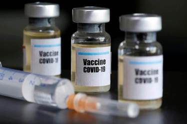As India gets ready for COVID-19 vaccine, the government should be well equipped with a secured stock of syringes in advance to administer a vaccine when it is approved and ready, HMD said. (Representational image: Reuters)