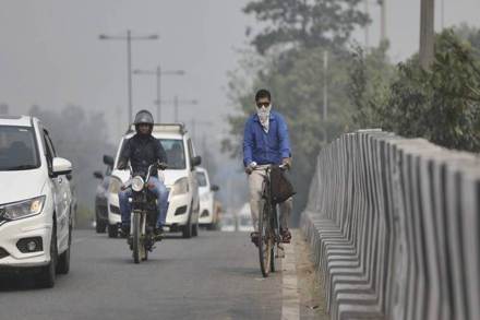 The government will also start the spraying of 'Pusa bio-decomposer' solution in non-basmati rice fields in the national capital, starting Tuesday. (File photo: IE) The government will also start the spraying of 'Pusa bio-decomposer' solution in non-basmati rice fields in the national capital, starting Tuesday. (File photo: IE)