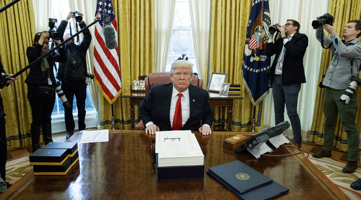 Trump's reelection team, battered on all sides, now enters the final month of the campaign grappling with deficits in the polls, a shortage of cash and a candidate who is at least temporarily sidelined. (Photo source: AP) Trump's reelection team, battered on all sides, now enters the final month of the campaign grappling with deficits in the polls, a shortage of cash and a candidate who is at least temporarily sidelined. (Photo source: AP)