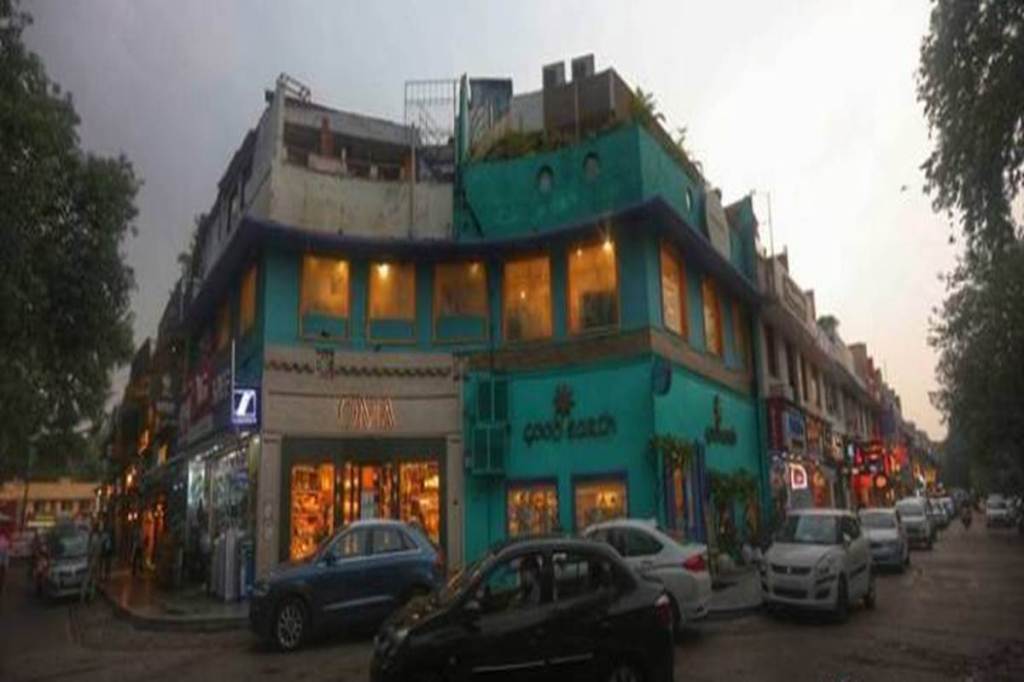 Revenue sharing arrangements as suggested by retailers were also supported by landlords to ensure that retailers stay afloat. (Photo source: IE)