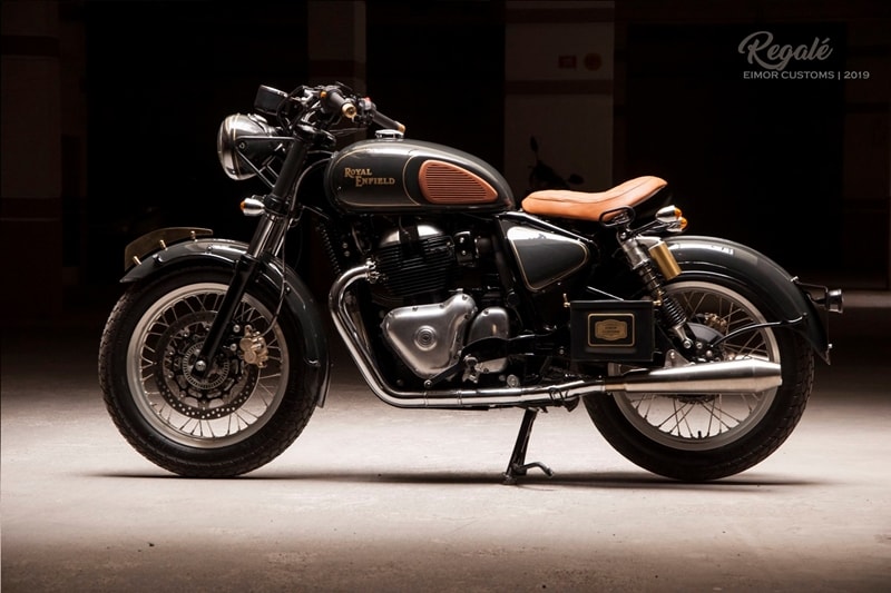 The engine seems to have been left untouched and no complaints there ass Royal Enfield's 650cc parallel twin has left many impressed with a smooth disposition and a ample power and torque at 47 hp and 52 Nm, respectively. And not to mention, a great sounding exhaust note.