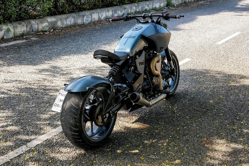 Bumping up the performance by a notch, the modified Royal Enfield gets an aftermarket exhaust unit and a K&N air filter, which together must make it sound as distinctive as it looks.