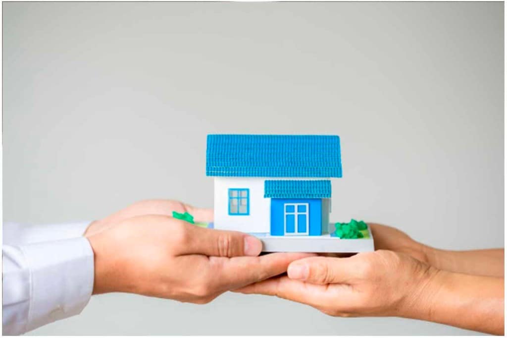 Under property management (PM), it has around 240 million sq ft area, including more than 150 commercial establishments and 80 residential buildings.
