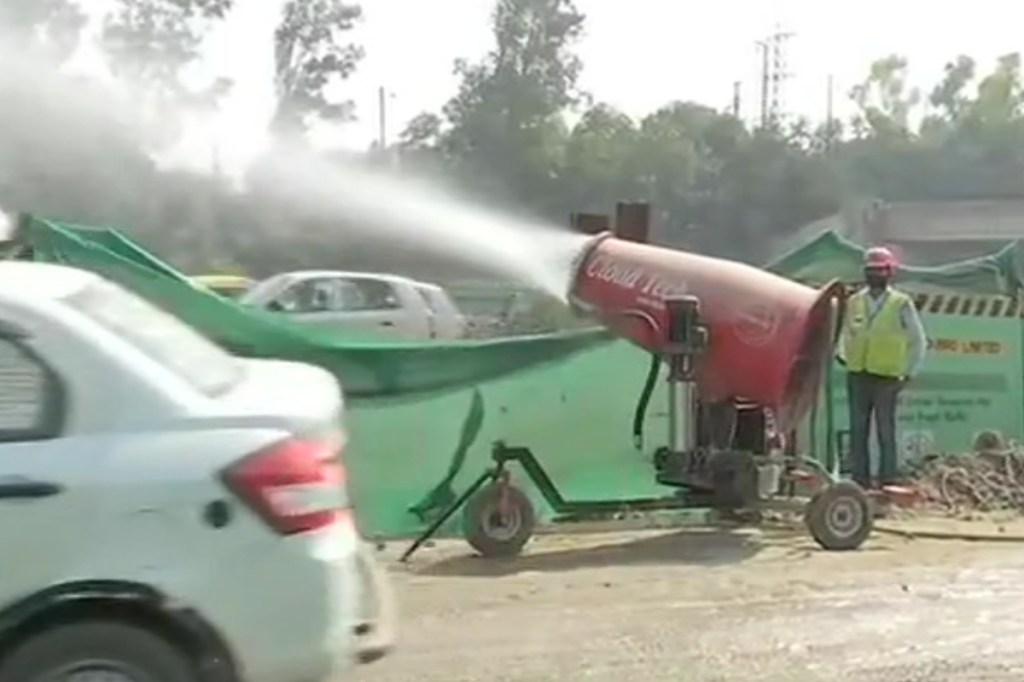Smog Gun Delhi Air Smog Gun Delhi Air