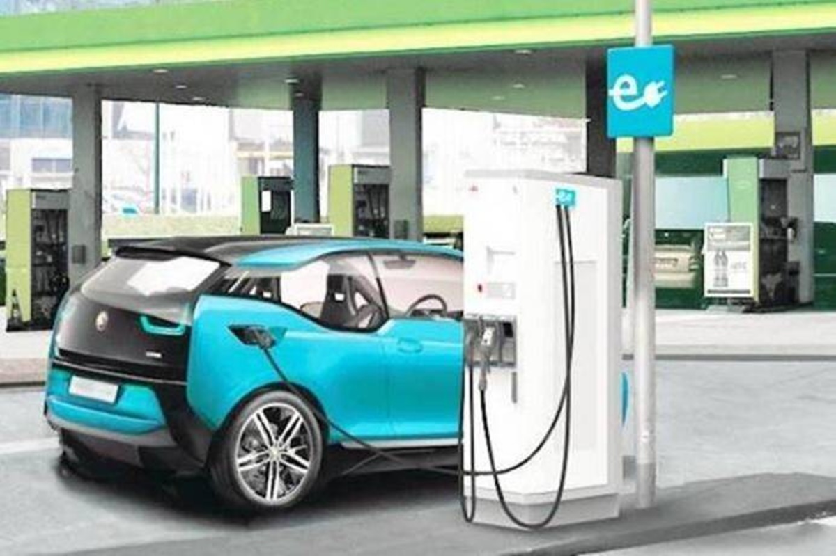ev, electric vehicle, automobile manufacturing hub, auto sector, automobiles,nitin gadkari ev, electric vehicle, automobile manufacturing hub, auto sector, automobiles,nitin gadkari