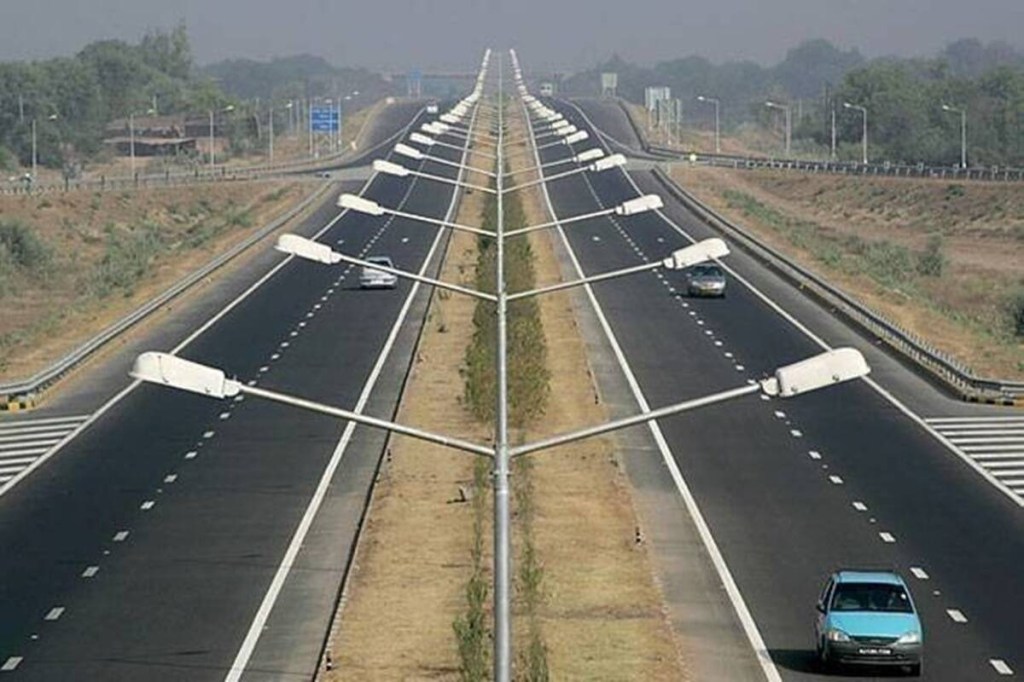 Toll fee collection from the highway projects developed under the HAM is the responsibility of the authority. Toll fee collection from the highway projects developed under the HAM is the responsibility of the authority.