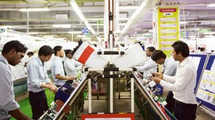 We upgrade our FY22e EPS by 7%, factoring in stronger recovery in SMRPBV and PKC.