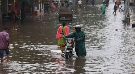 Cyclone in Chennai, Cyclone Nivar, Cyclone in TamilNadu, Cyclone Nivar tracking, Cyclone tracker, Cyclone in Chennai today, Cyclone live, Cyclone alert in Chennai, Cyclone in Chennai 2020, Cyclone Nivar tracking, Cyclone Nivar latest news, Cyclone Nivar in Chennai, Cyclone Nivar path, Cyclone Nivar landfall, Cyclone Nivar status, Cyclone Nivar latest update,