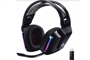 Tech-wise, the G733 comes with detachable mic with BLUE VO!CE technology—Advanced mic filters make your voice sound richer, cleaner and more professional.