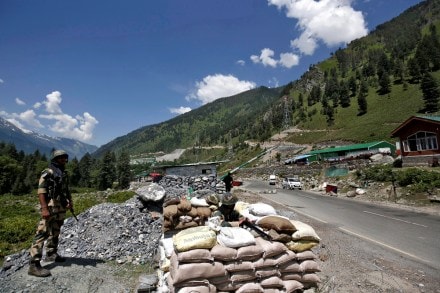 Indian Army, China Army, Chinese Army, PLA, People’s Liberation Army, PLA troops, PLA soldiers, Indian soldiers, Indian jawans, Ladakh, chushul, Pangong tso, Ladakh border, army shelters, Ladakh shelters, jammu and Kashmir, aksai chin