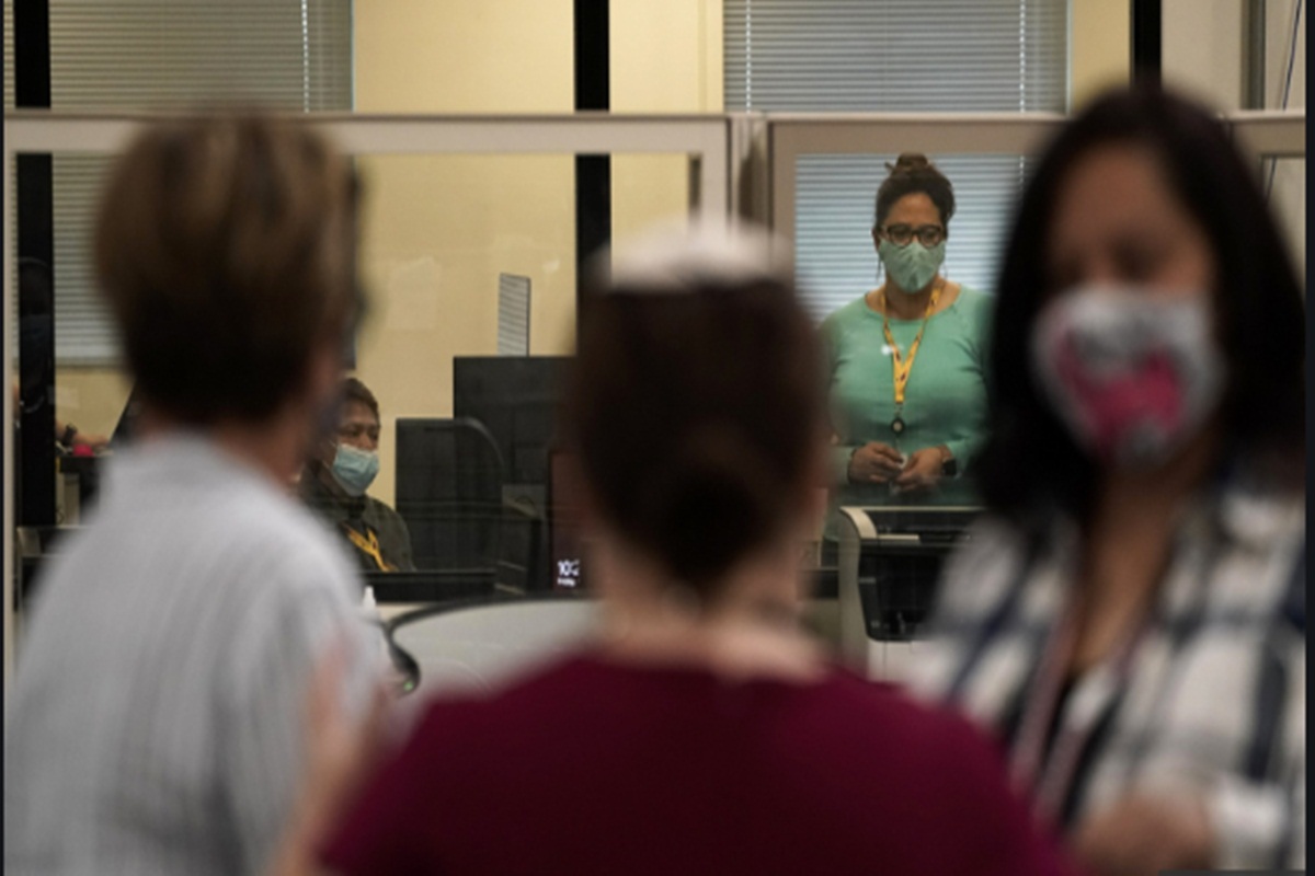 The vast majority of those untallied ballots are in Clark County, which includes Las Vegas and its populous surrounding suburbs. (Photo source: AP) The vast majority of those untallied ballots are in Clark County, which includes Las Vegas and its populous surrounding suburbs. (Photo source: AP)