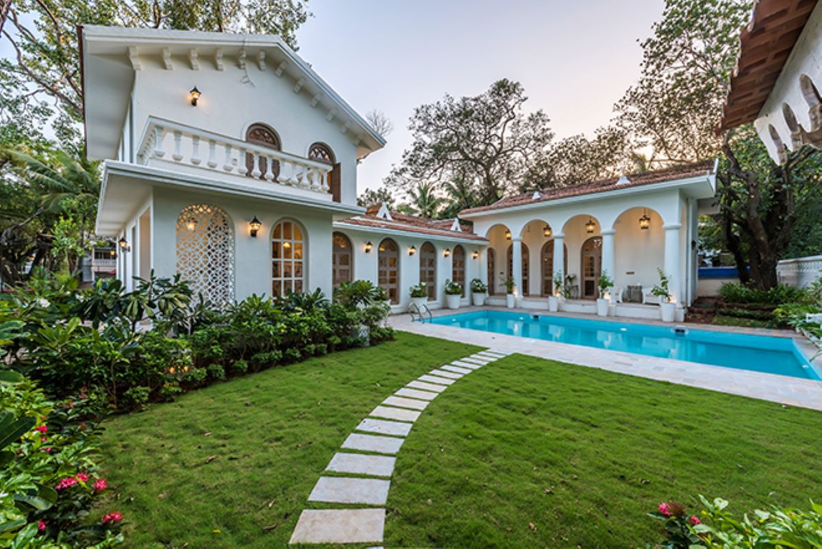 At Lohono Stays, the mission is to provide guests with an array of opulent homes alongside unmatched hospitality. At Lohono Stays, the mission is to provide guests with an array of opulent homes alongside unmatched hospitality.