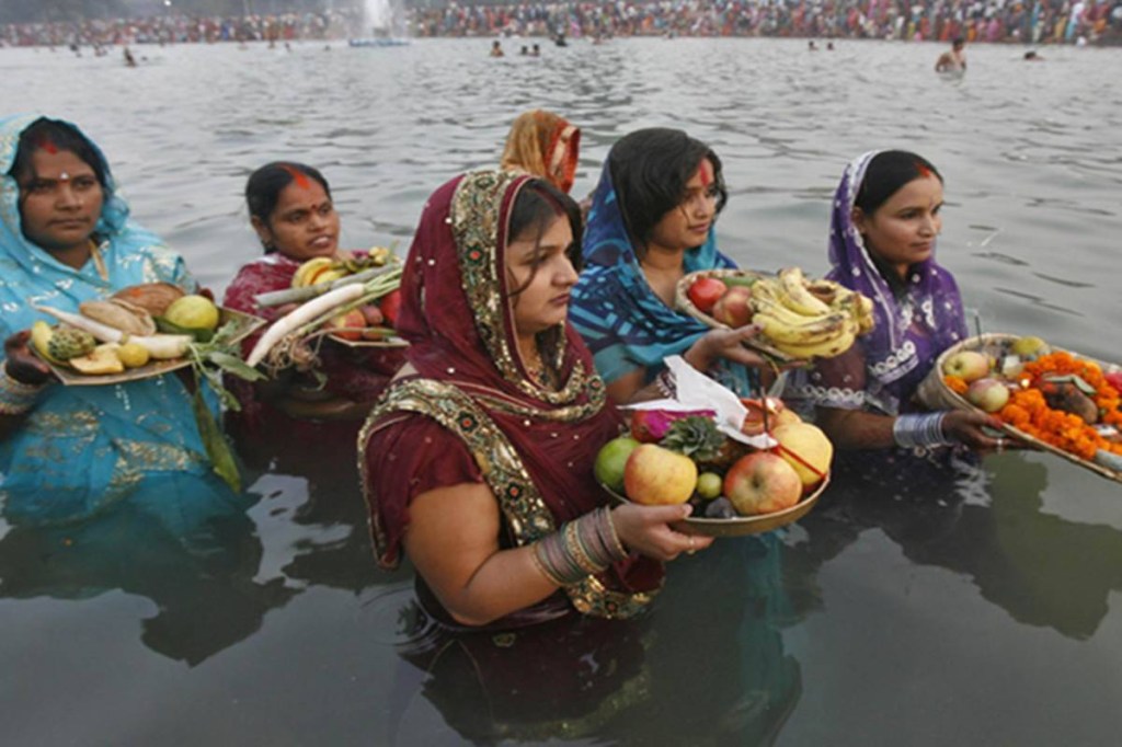 Some states have even put a ban on Chhath Puja gatherings at public places like river banks and ponds. (Photo source: PTI)