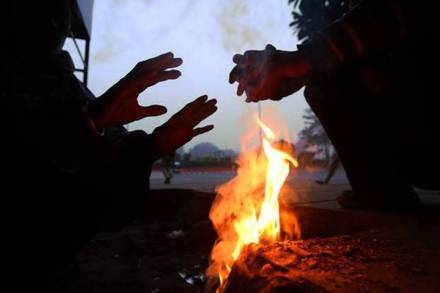 Heavy snowfall has been reported in the high altitude regions beginning from November 15 which explains the drop in the temperature in the North-Western plains of the country including Delhi.