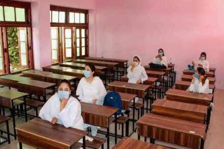 pandemic lockdown, Karnataka medical colleges, Karnataka paramedical colleges, colleges to resume classes, UGC, University Grants Commission