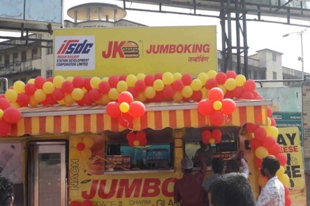 Jumboking launched its food truck at the premises of Pune railway station.