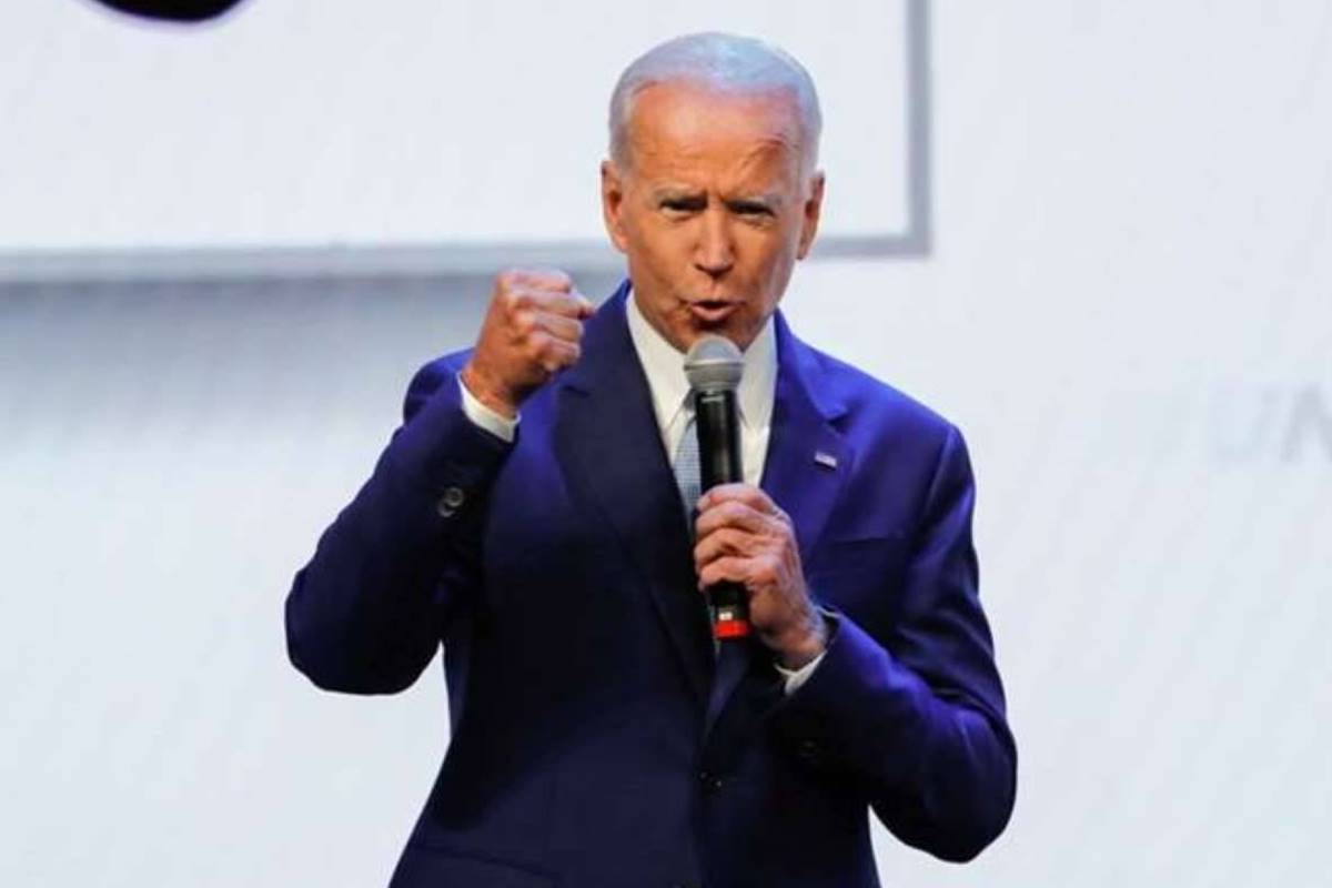The teams are meant to lay much of the groundwork so that the thousands of new staffers and appointees who will take over in January will have a road map and guidelines for how to continue the federal government's work without pause, and how to shift the departments toward Biden's priorities. The teams are meant to lay much of the groundwork so that the thousands of new staffers and appointees who will take over in January will have a road map and guidelines for how to continue the federal government's work without pause, and how to shift the departments toward Biden's priorities.