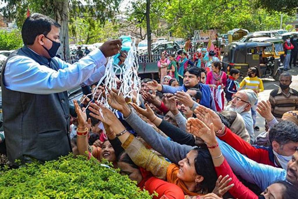 The study indicate that the seroprevalence among adults has increased by about ten-fold, from 0.73 per cent in May 2020 to 7.1 per cent during August 2020. (PTI/File image)