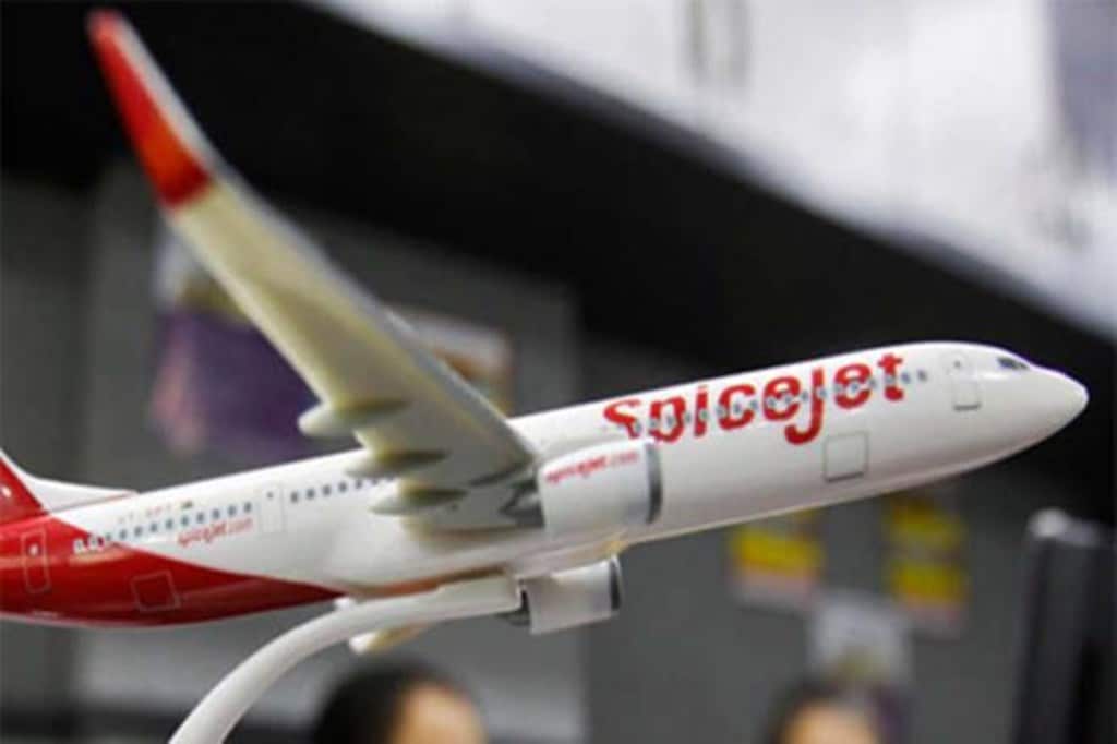 delhi leh flight, leh delhi flight, delhi leh cargo flight, leh delhi cargo flight, spicejet flight,