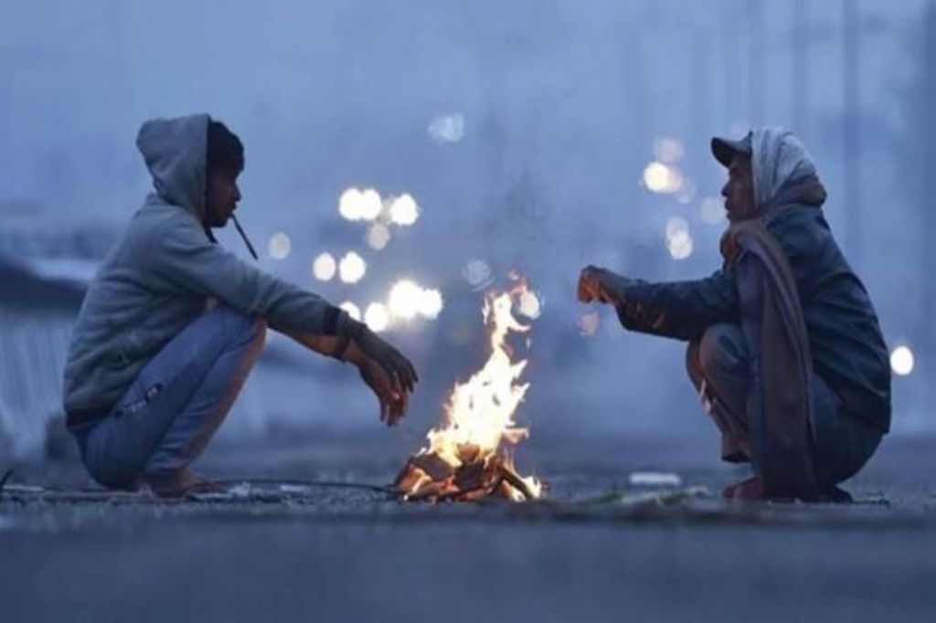 Since alcohol reduces body temperature, the weather department has advised people to avoid alcohol consumption on these days. Representative Image