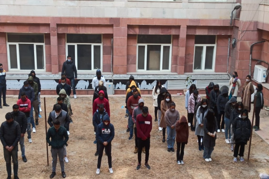 fake call centre, fake call centre news, fake call centre raid, fake call centre in delhi,m fake call centre in noida,