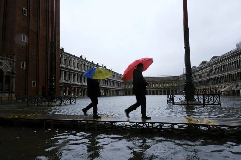 Venice, Venice floods, Venice flooded, Venice rains, St. Mark's Square, italy, lagoon city, High tide floods venice, High tide, floods